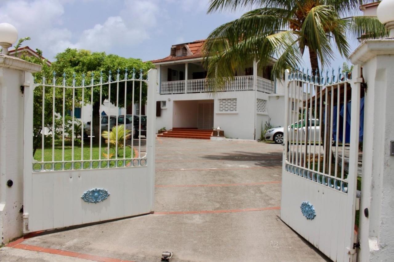Villa Bougainvillier Les Trois-Ilets Exterior foto